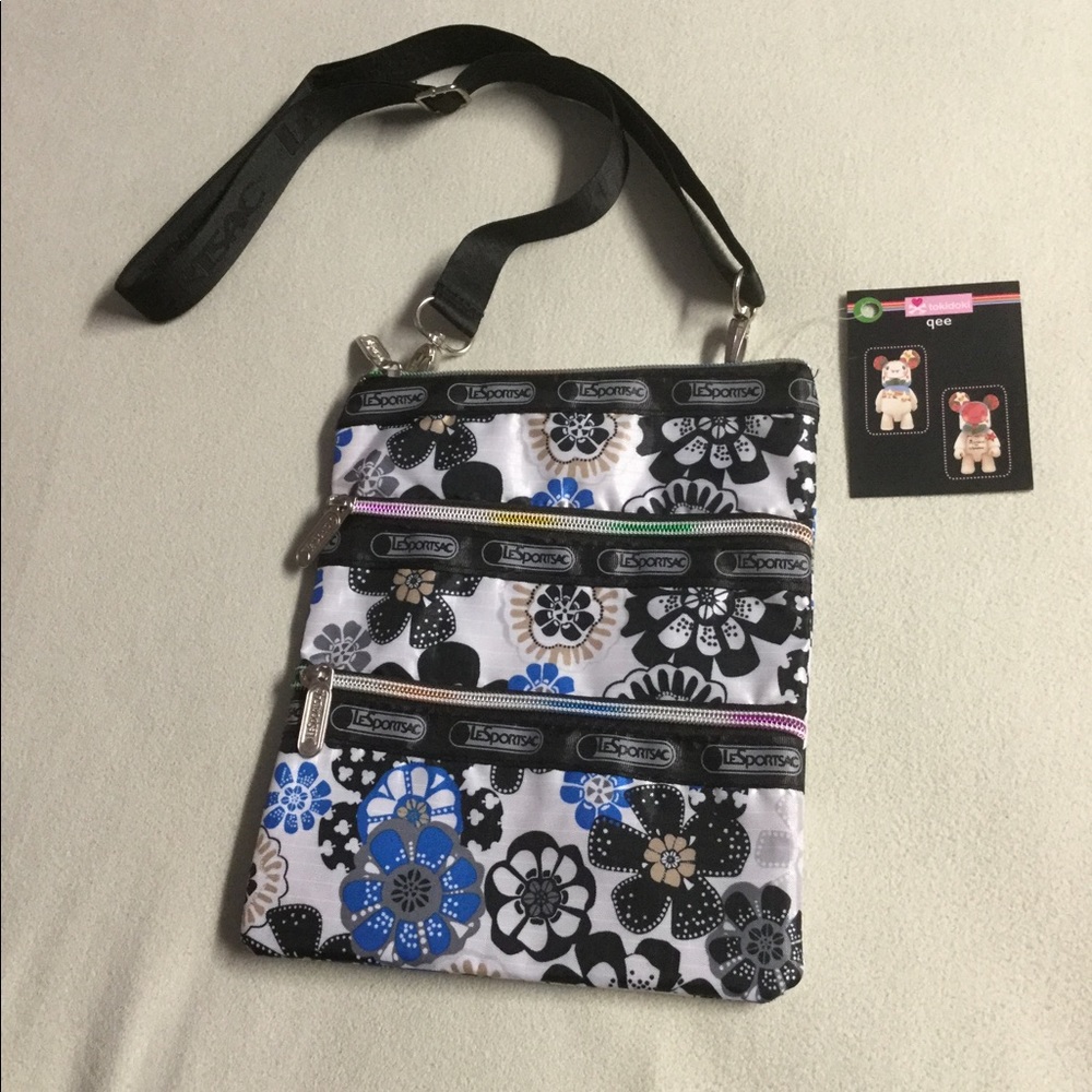 NWT Lesportsac crossbody bag.